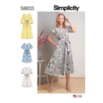 Naiste ja väikesekasvuliste Petite-naiste pullover-kleit, Simplicity Pattern #S8833