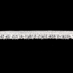 Kroogitud puuvillane pits laiusega 1,5 cm