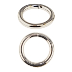 Металлическое кольцо, внутренний ø20 мм.