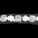 Ilupael organzast ja atlasest lilledega 4 cm 