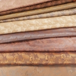 Sissekootud mustriga (jacquard) elegantne kunstsiidist kangas 