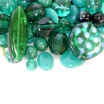 Mix of green glass beads with various shapes, 5-22mm, 50/100g pack