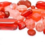 Pärlisegu punastes toonides eri suurusega pärlitest 5-20mm, 100/50g pakk, LL4