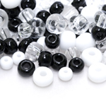 Pärlisegu mustvalgetes toonides eri suurusega pärlitest 6-8mm