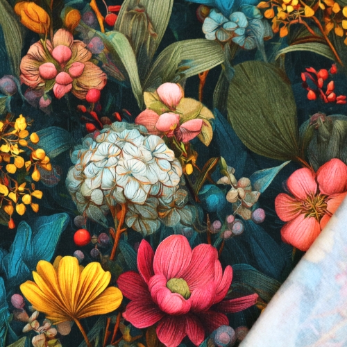 Maalilise lillemustriga, pehme pahupoolega trikotaažkangas, (French Terry geraut Digital), 150cm, 212.330