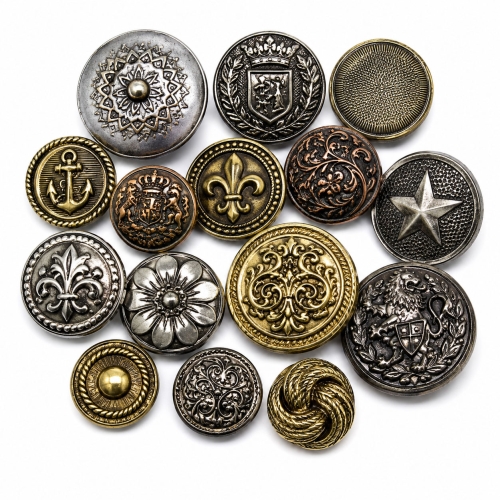 Metallist nööbid ja iluhaagid