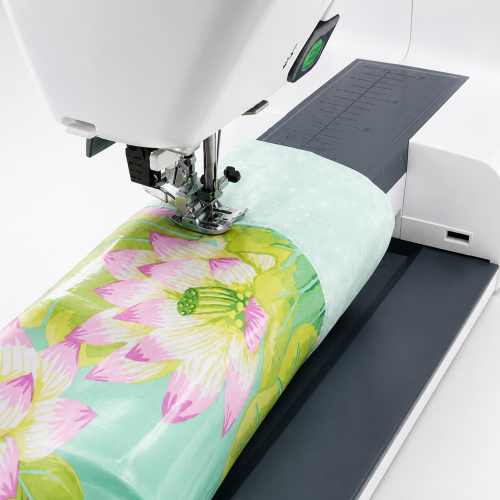 Ompelukone Janome Horizon Memory Craft 8200QCPSE +lahja iso jatkopöytä 858416006 arvoltaan 96€ Tavallista pidempi vapaavarsi lahkeiden ja hihojen ompeluun