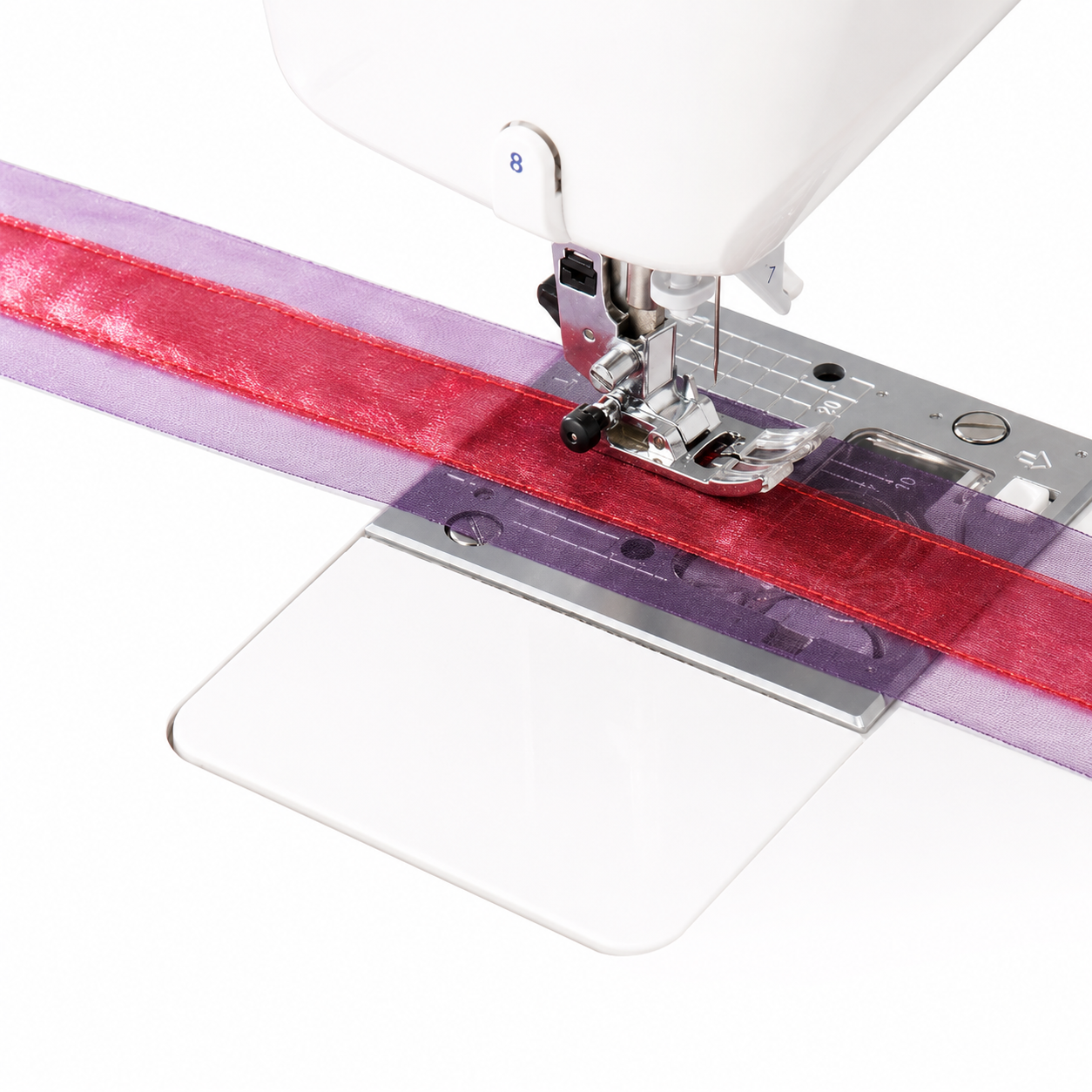 Sewing machine Juki HZL-F600 Sews lightweight fabrics without puckering