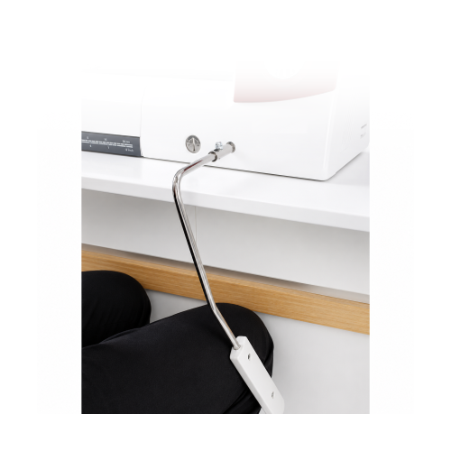 Ompelukone Janome Horizon Memory Craft 8200QCPSE +lahja iso jatkopöytä 858416006 arvoltaan 96€ Polvinostin paininjalan nostamiseen jättää molemmat kätesi vapaiksi