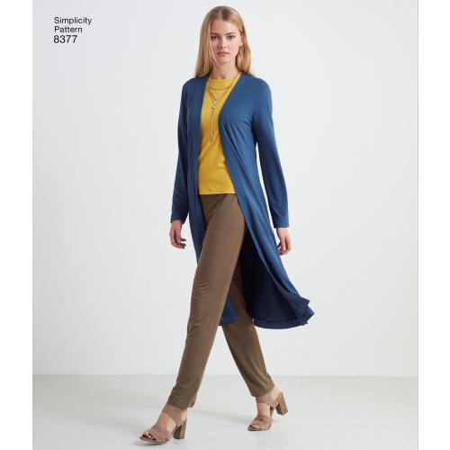 Naiste trikoo-cardigan mitmesuguste lõigetega disainihäkik, suurused: A (XXS-XS-S-M-L-XL-XXL), Simplicity Pattern #8377 