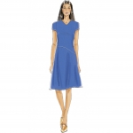 Ompelukaavat: Misses` Fitted Dresses with Hip Detail, Neck and käisevariatsioonidega, Butterick B6480 