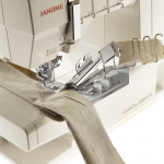 Прозрачная лапка для подшивания изделий Janome CoverPro 796402004 