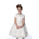Выкройка: Children`s, sizes: Girls` Dresses with Optional Heart Cutout, Butterick B6445 