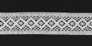 Puuvillane vahepits, 1150-01 laiusega 4cm, värv valge