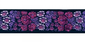  Mustal taustal lillemustriga kaunistuspael 50 mm, Art. 50097FC, värv V1 lillad roosad õied