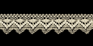 	Kootud polüesterpits laiusega 3,3 cm Art.D201-02, värv 02 kreemjasvalge