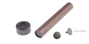 Välineet ø12-13 mm hatun läpimitalla niittien laittamiseksi