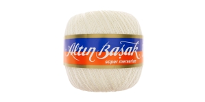 Virkkauslanka, väri: luonnonvalkoinen