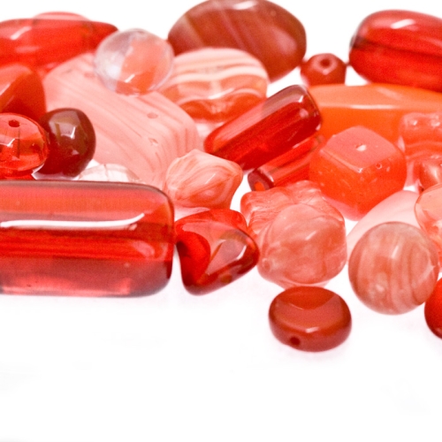 Pärlisegu punastes toonides eri suurusega pärlitest 5-20mm, 100/50g pakk, LL4