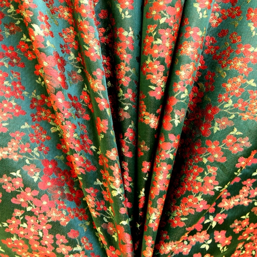 Sissekootud mustriga (jacquard) elegantne kunstsiidist kangas 620079
