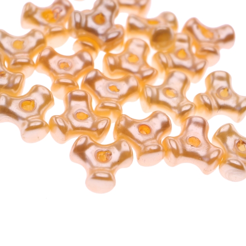 Kolmnurksed plastikhelmed 10 x 5mm
