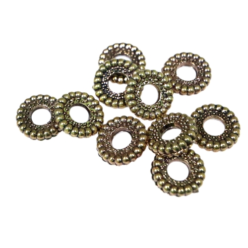 Ümar, lapik, kettakujuline, reljeefse ornamendiga riputis/helmes CCB plastikust 10 x 2mm