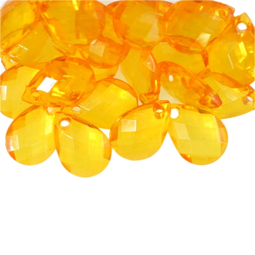 Tahuline piisakujuline kristall risti ülevalt läbistatud auguga 23 x 13mm