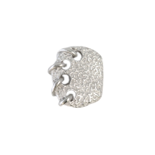 Krobelise pinnaga, põimitud mustriga, kandiline, kannaga metallnööp, 19x15mm; 30L