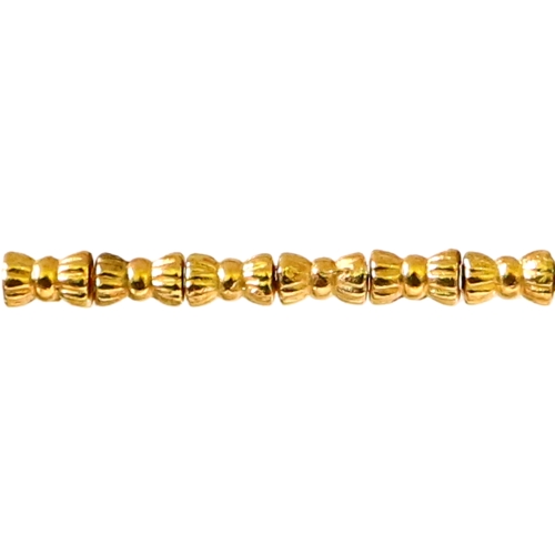Metallhelmes antiikse reljeefse mustriga, 5 x 3mm