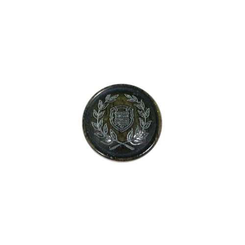 Vapimustriga, kumer kannaga metallnööp, 20mm, 32L
