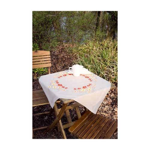 Tikkimiskomplekt eelprinditud mustriga ja tikkimislõngadega, 80 cm x 80 cm, Vervaco