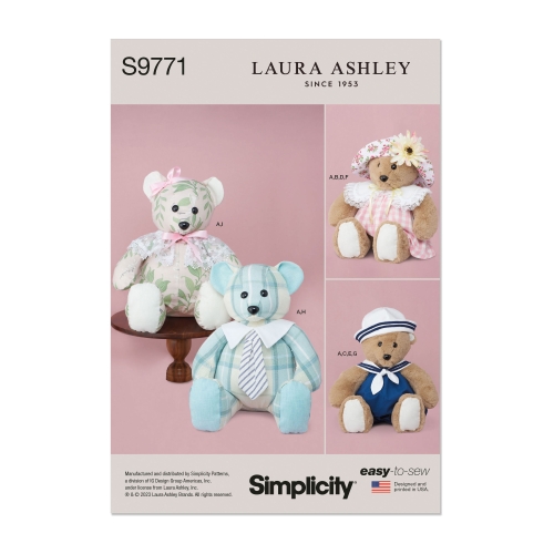 Simplicity ompelukaava S9765, LAURA ASHLEY suunnittelema pehmokarhu hattuineen ja asusteisineen