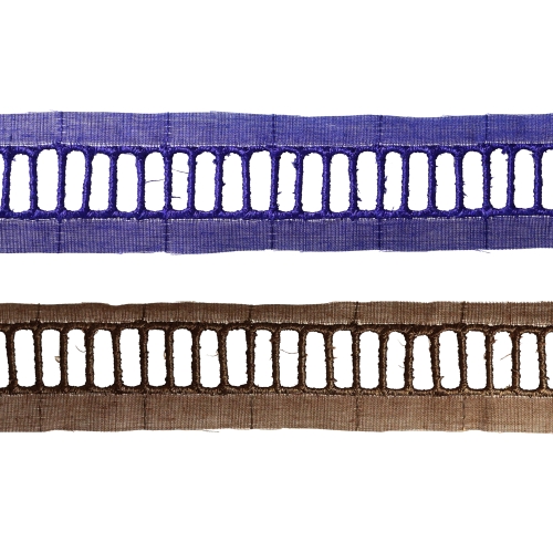Vaheleõmmeldav broderiipits laiusega 3 cm, art. 2890 