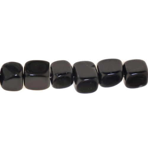 ~7 x 7mm mustast ahhaadist kuubikujulised helmed