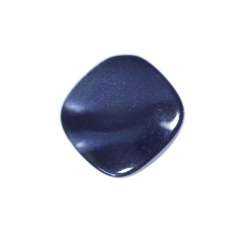 Ruudukujuline, helklev kannaga plastiknööp, 14mm, 22L