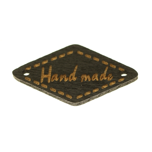 Puidust, rombikujuline õmmeldav aksessuaar "Handmade", külgedelt aukudega, 27 x 14mm