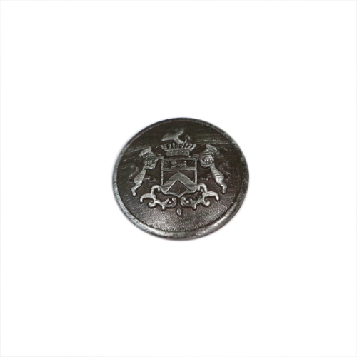 Vapimustriga, kumer kannaga metallnööp, 20mm, 32L
