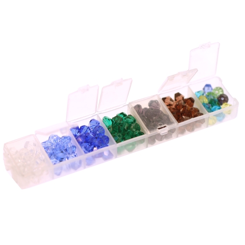 Karbike lihvitud klaaskristallist helmestest (Bicone Crystal) suuruses 8mm, karbi mõõtmed 155x30x18mm, LM12
