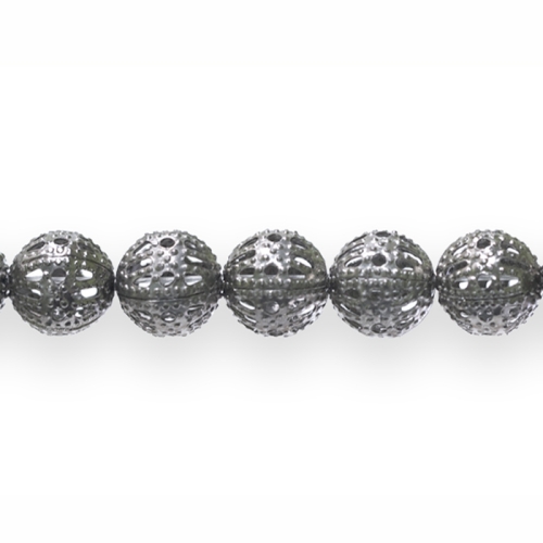 Õhuline metallhelmes, seest õõnes pitsilise mustriga, 8mm