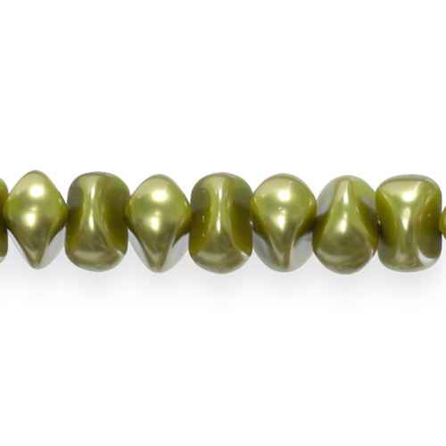 Ümar lopergune lapik pärlmutter 9x6mm klaashelmes