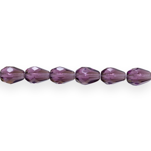 Tilgakujuline pikuti läbistatud (Jablonex) 9 x 6 mm tahuline klaashelmes