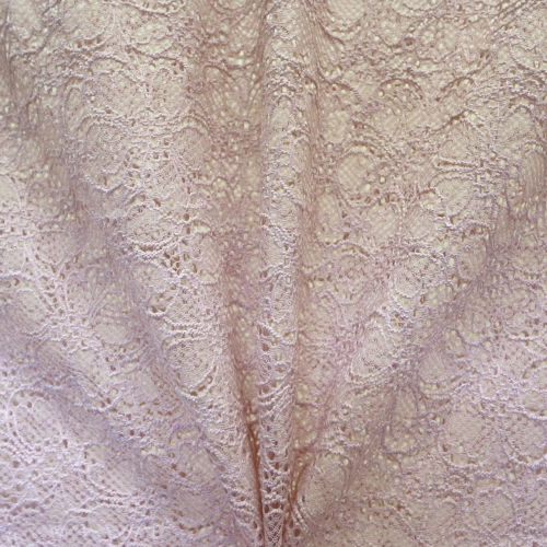 Lillemustriga, veniv pitskangas, 150cm