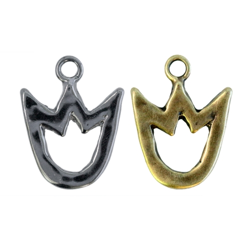 Metallist, tulbiõie kujuline riputis, ülalt aasaga, suuruses 35x26x3mm