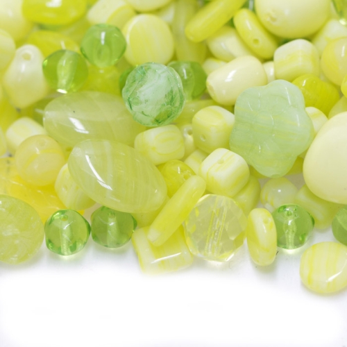 Pärlisegu Kollakas rohekates toonides eri suurusega pärlitest 5-20mm, 50/100g pakk, LL111
