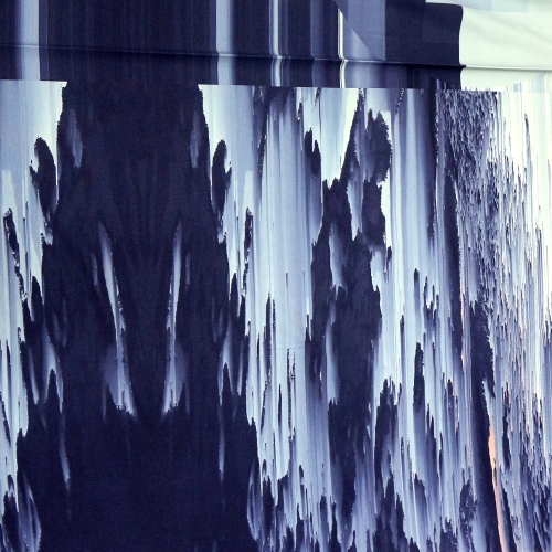 Põneva abstraktse mustriga trikotaažkangas kupongina, 200x150cm, 14934